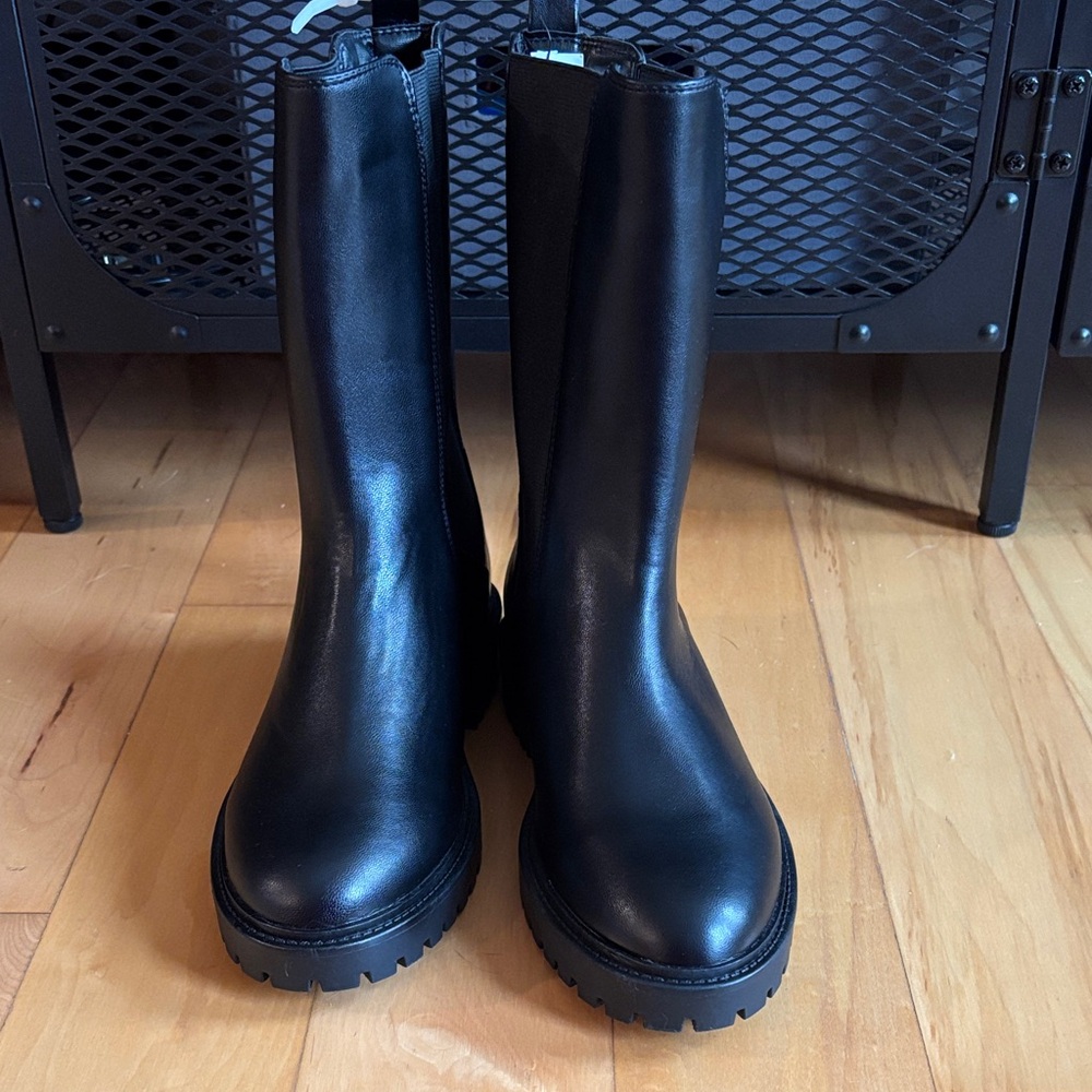 New Banana Republic Black Combat Boots - Picture 4 of 5